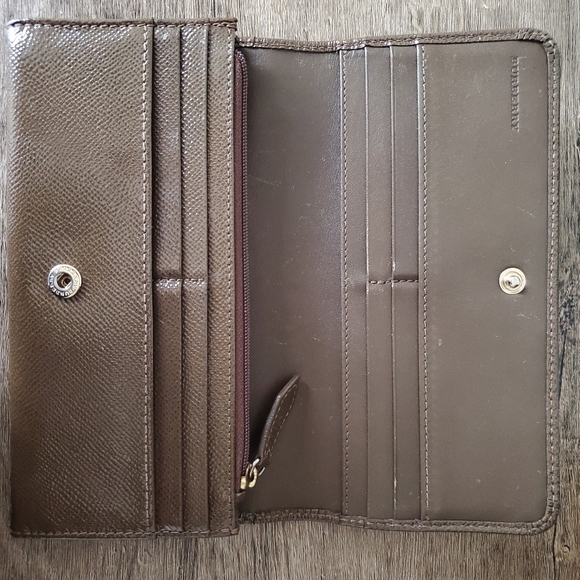 Burberry Wallet - Picture 3 of 4